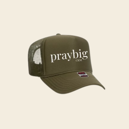 "praybig" Trucker Hat
